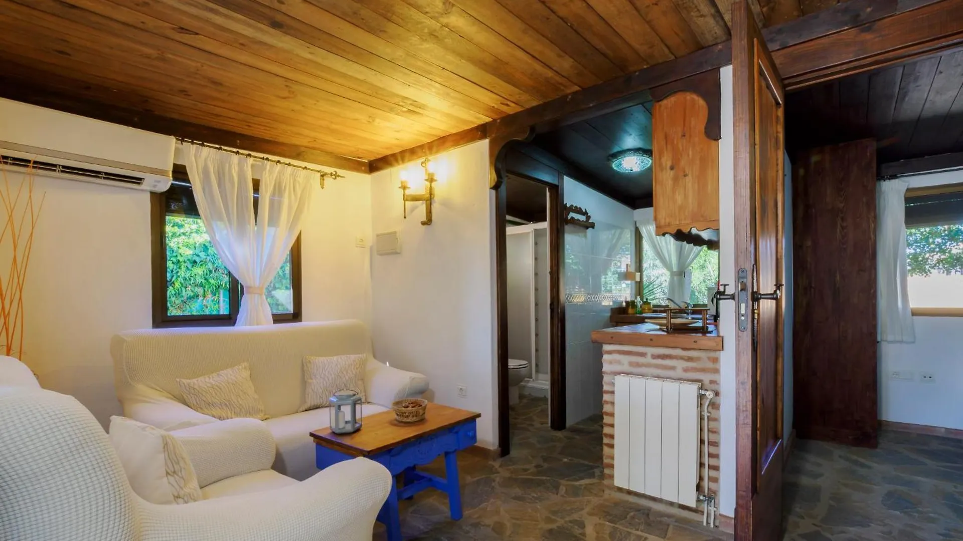 CABAÑA FINCA la RAJA 2 DORMITORIOS Alhaurín el Grande Сasa de vacaciones